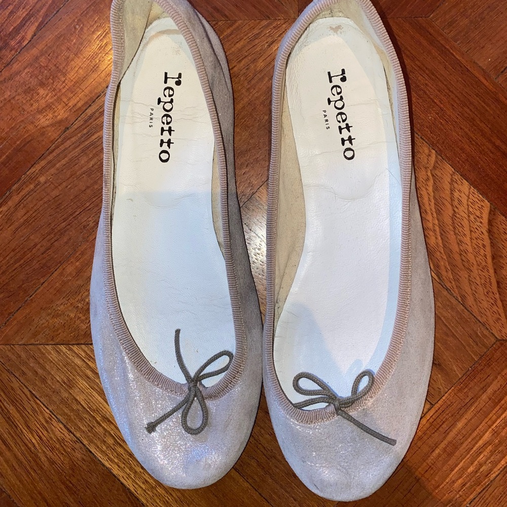 Soft gold Repetto Paris ballet flats size 39 (fit like 38)